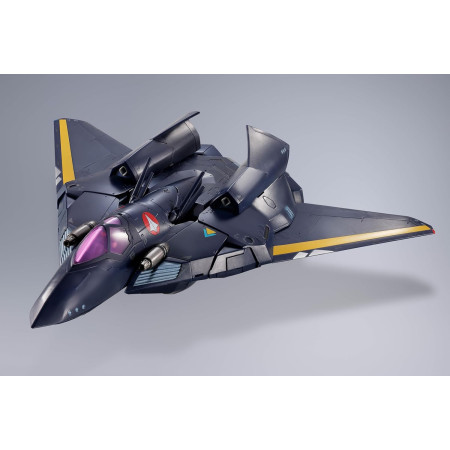 Macross 7 VF-17S Nightmare Stealth Valkyrie (Gamlin Kizaki)