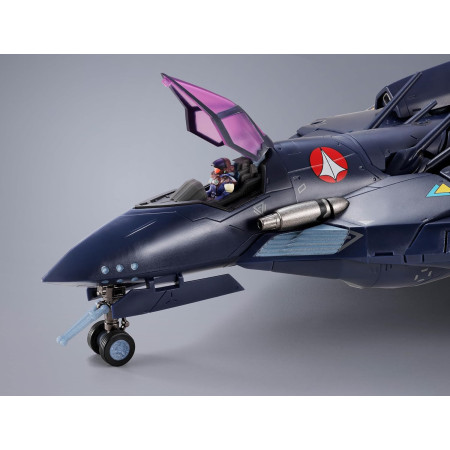 Macross 7 VF-17S Nightmare Stealth Valkyrie (Gamlin Kizaki)