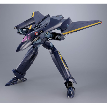 Macross 7 VF-17S Nightmare Stealth Valkyrie (Gamlin Kizaki)