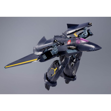 Macross 7 VF-17S Nightmare Stealth Valkyrie (Gamlin Kizaki)