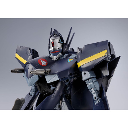 Macross 7 VF-17S Nightmare Stealth Valkyrie (Gamlin Kizaki)