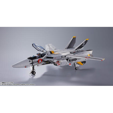 DX Chogokin Super Time Fortress Macross VF-1S Valkyrie Roy Focker Special Revival Ver.